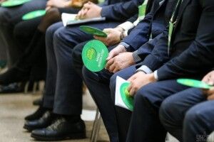 У Чернівцях дурисвіти «розвели» жінку на сім тисяч гривень: пообіцяли місце у виборчому списку партії «Слуга народу»