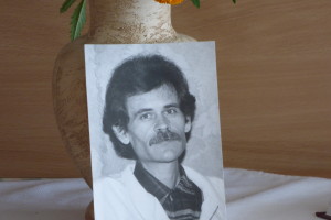 «Душа вибралась з лещат мовчання»: вечір спогадів про поета Анатолія Махонюка