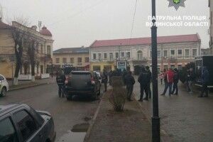Водій-порушник у Ковелі накинувся на поліцейського (Відео)