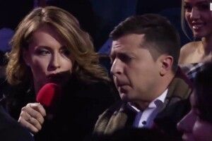 «Вова все перевіряє». Зеленський вичитує... жарти про себе