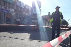    У Сумах чоловік підірвав гранату в розважальному закладі, сім осіб постраждали 
