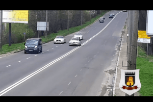 Водій «Рено» попався в Луцьку на обгоні (Відео)