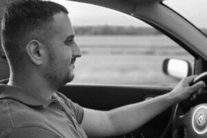 Шестеро підлітків побили до смерті поліцейських, які зробили їм зауваження (Фото)