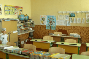 Батьки просять зарплату вчителям: у волинському селі скандал через закриття школи