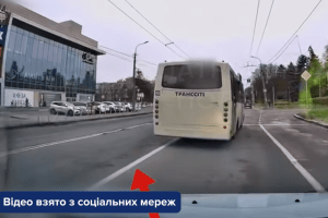 У Луцьку покарали водія маршрутки через небезпечний маневр (Відео)