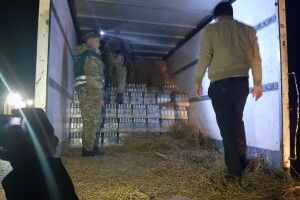 У тюках сіна – фіаско «зеленого змія» (Фото, відео)
