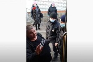 П’яний пасажир лякав дітей у маршрутці: в одного хлопчика сталась істерика (Відео)