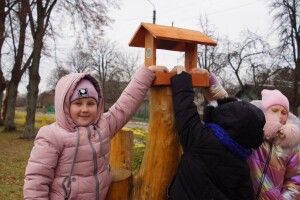 Юні волиняни тепер знають, що третій Президент ВІктор Ющенко любить не тільки бджіл, але й птахів (Фото)