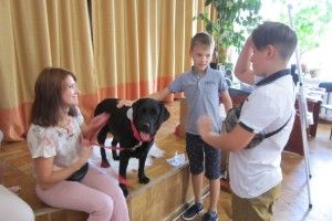 Читати книгу разом із лабрадором — цікаво і корисно