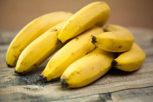 В Україні банани – дешевші за яблука і кавуни