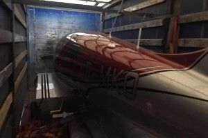 Волинські митники виявили у вантажівці... літак (Фото) 