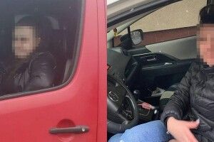 У двох рівнянок конфіскували автівки для потреб оборони