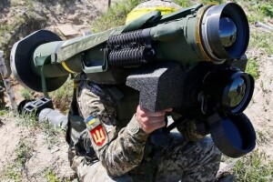 Державні компанії отримали мільярди на зброю, не виконали поставки і вивели кошти з країни