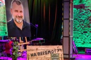 Про нього буде книга і фільм: Порошенко з побратимами поділилися спогадами про Гліба Бабіча 