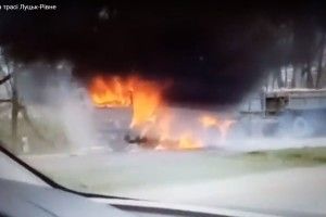 На трасі Рівне — Луцьк горить «Камаз» (Відео)