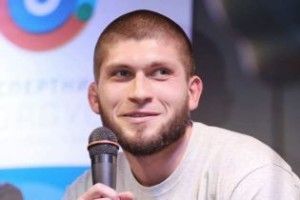 З ножем напали на захисника Донецького аеропорту