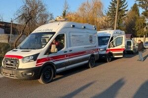 Волинські медики отримали два нових автомобілі швидкої допомоги