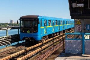 Київське метро «заговорить» новими голосами 