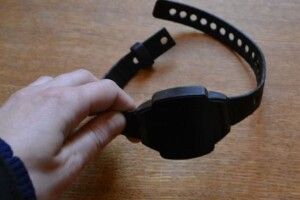 У підрозділах Нацполіції добряча частина електронних браслетів несправна, але проблеми в тому не бачать