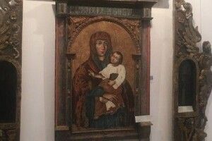 На Міжнародній конференції у Луцьку представили унікальний вівтар після реставрації