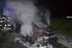 У Рівному згоріла машина «Шкода супер Б»
