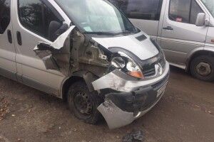Водій не дотримався безпечної дистанції і створив ДТП