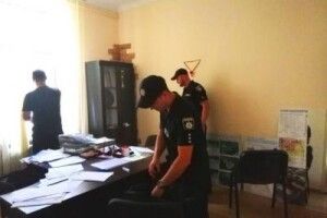 Обікрали міську раду: винесли телевізори, призначені для школи