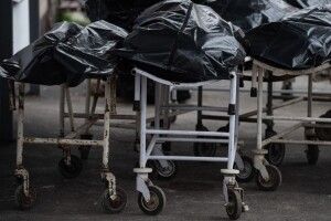 У загиблих «вагнерівців» вилучають документи, а тіла вивозять у невідомому напрямку