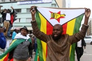 Влада Зімбабве закупила місцевим суддям 64 розкішні перуки з кінського волосу по 1850 фунтів стерлінгів кожна