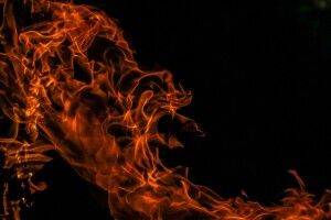 У селі біля Луцька серед ночі згорів чоловік