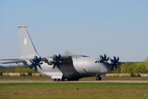 «Антонов» показав виліт українського Ан-77 (Відео)