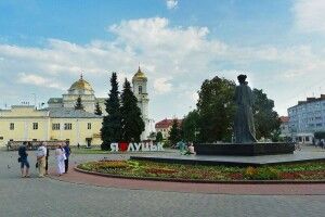 У Луцьку встановлять фотостенд із світлинами зниклих безвісти воїнів