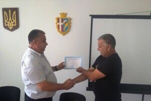 У Римачах встановлять дитячий спорткомплекс