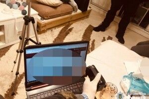 У Луцьку припинили діяльність онлайн-порностудій (Фото)
