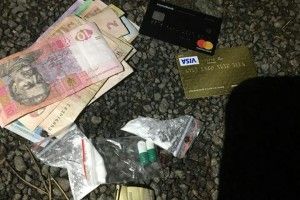 Лучани їдуть відпочивати у Хрінники з повними кишенями різної «наркоти»  