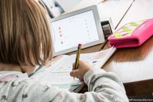 У МОЗ пояснили, скільки повинні тривати онлайн-уроки