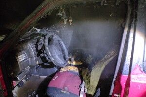 На Волині неподалік блокпоста на ходу загорівся автомобіль (Фото)