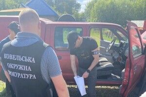 Півмільйона гривень за два авто для ЗСУ – викрито волинянина, який торгував гуманітарною допомогою (Фото)