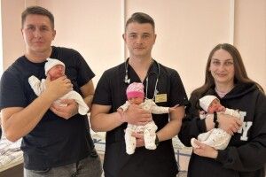 «Потрійне щастя»: як у Луцьку приймали пологи унікальної трійні (Відео)