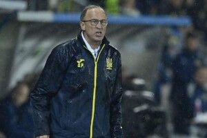 Петраков сказав: «Вони знову хочуть, щоб я пішов», – і плюнув на пресконференції (Відео)