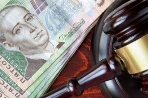 На Волині завідувачку поліклініки судитимуть за вимагання та одержання хабаря