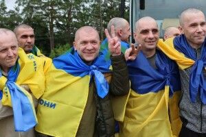 З російського полону звільнено групу виснажених українських Воїнів