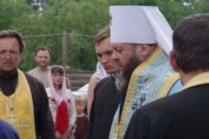 Синод покарав волинського митрополита за святкування Різдва 25 грудня