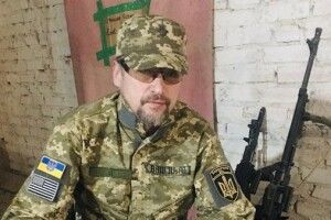 Співак Юрко Юрченко записався в ЗСУ і мріє помочитись на Красній площі