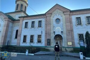 СБУ навідалася з обшуками до об'єктів московського патріархату на Полтавщині