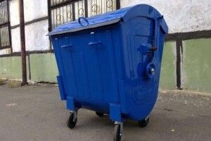 Поліція з’ясувала, хто «поцупив» контейнер для сміття з двору лучанина