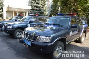 Волинська  поліція отримала позашляховики, щоб ловити бурштинокопачів 