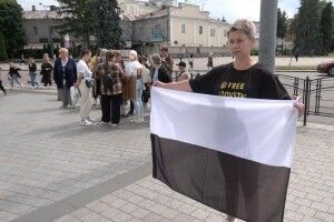 На Волині відбулася чергова акція на підтримку полонених та безвісти зниклих військових (Фото)