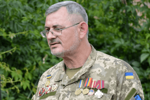 До Зеленського у Луцьку звернулася мати одного із загиблих воїнів