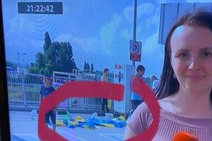 УАФ найняла людей для зустрічі збірної України в Борисполі, а пізніше прапори викинули, як сміття